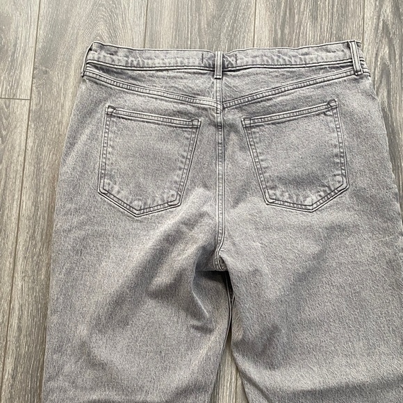 Abercrombie & Fitch - NWT! The 90’s Straight Ultra High Rise Jeans- Size 33/16 R - Picture 7 of 8